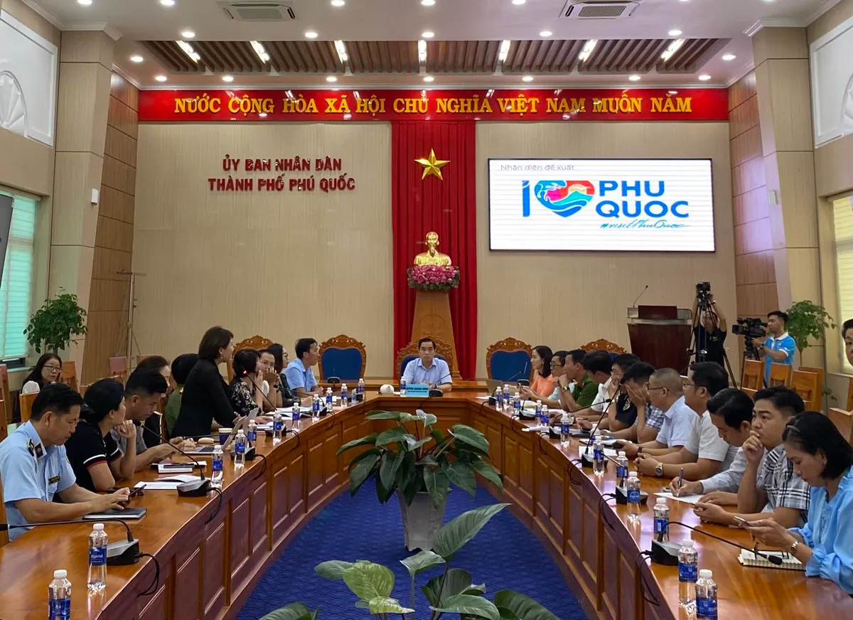 Tôi yêu Phú Quốc - chiến dịch kích cầu du lịch cho Phú Quốc - Ảnh 1.