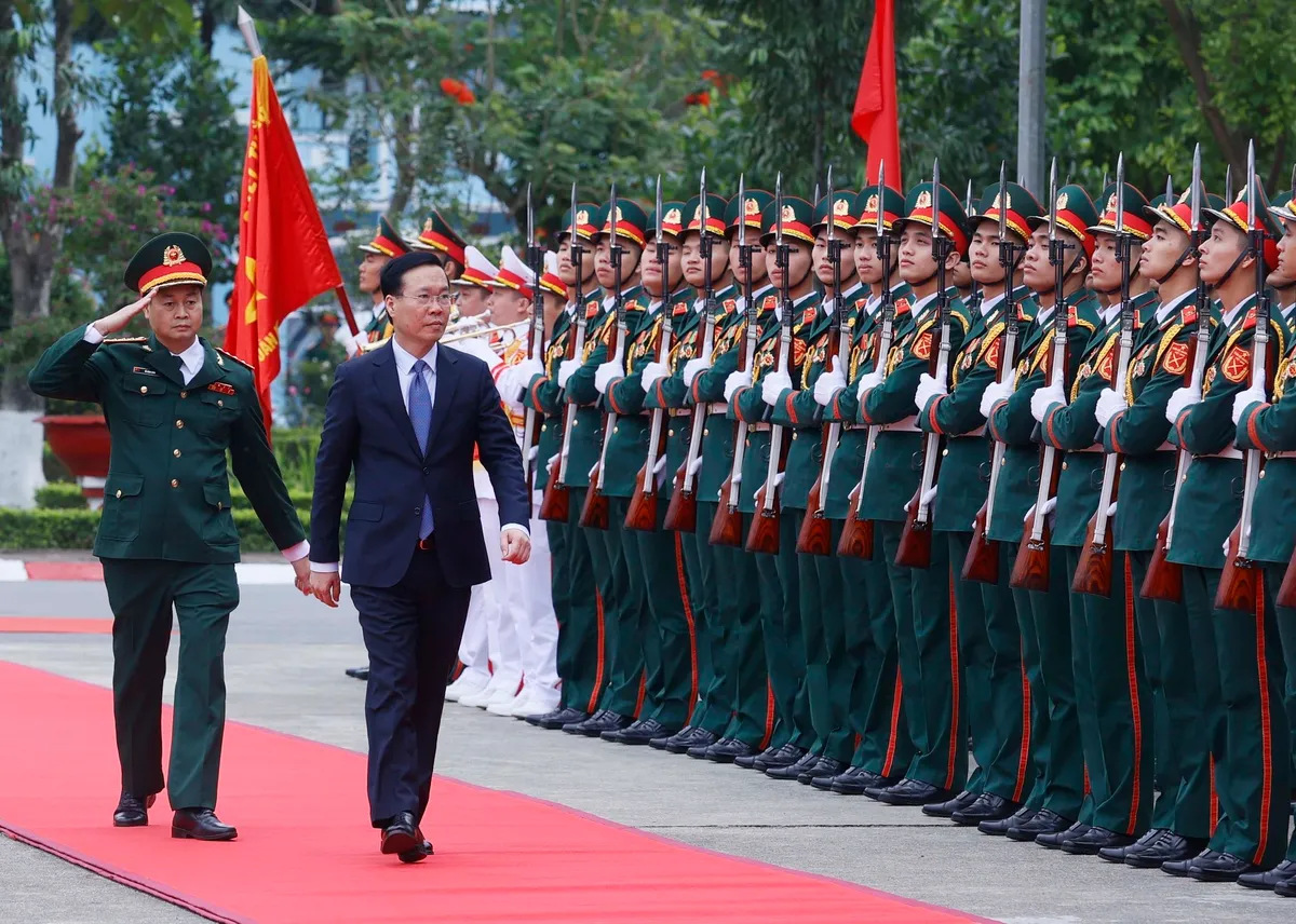 Chủ tịch nước V&otilde; Văn Thưởng thăm Lữ đo&agrave;n K3, Tổng cục II - Bộ Quốc ph&ograve;ng - Ảnh 1.