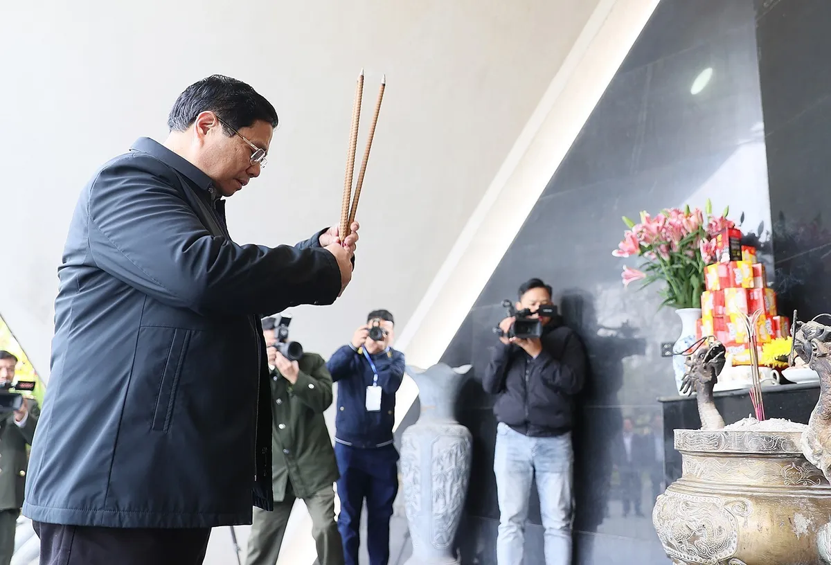 Thủ tướng Phạm Minh Ch&iacute;nh dự lễ kh&aacute;nh th&agrave;nh đồng loạt 4 dự &aacute;n giao th&ocirc;ng quan trọng - Ảnh 4.