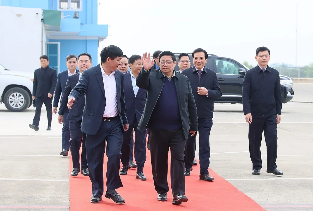 Thủ tướng Phạm Minh Ch&iacute;nh dự lễ kh&aacute;nh th&agrave;nh đồng loạt 4 dự &aacute;n giao th&ocirc;ng quan trọng - Ảnh 1.