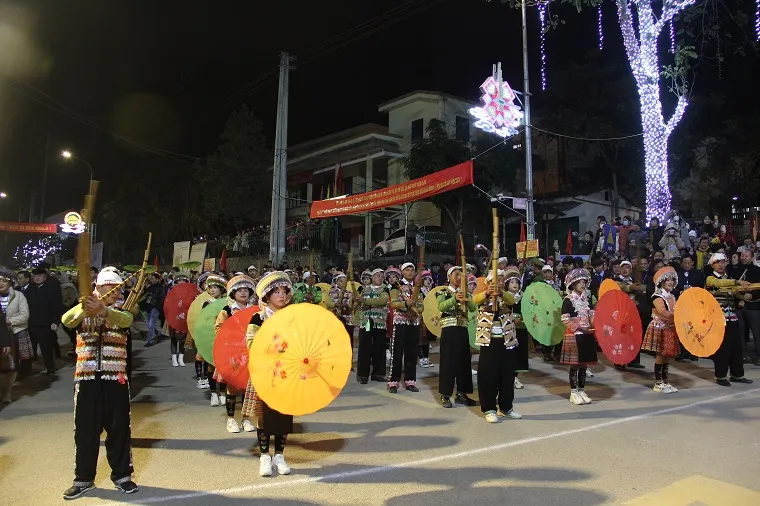 Yên Bái: Nghệ thuật của người Mông được công nhận di sản văn hóa phi vật thể quốc gia  - Ảnh 7.