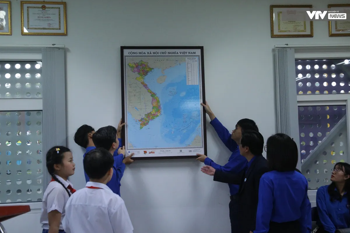 Hơn 1.000 đo&agrave;n vi&ecirc;n xếp h&igrave;nh bản đồ Tổ quốc, khơi dậy niềm tự h&agrave;o non s&ocirc;ng - Ảnh 6.