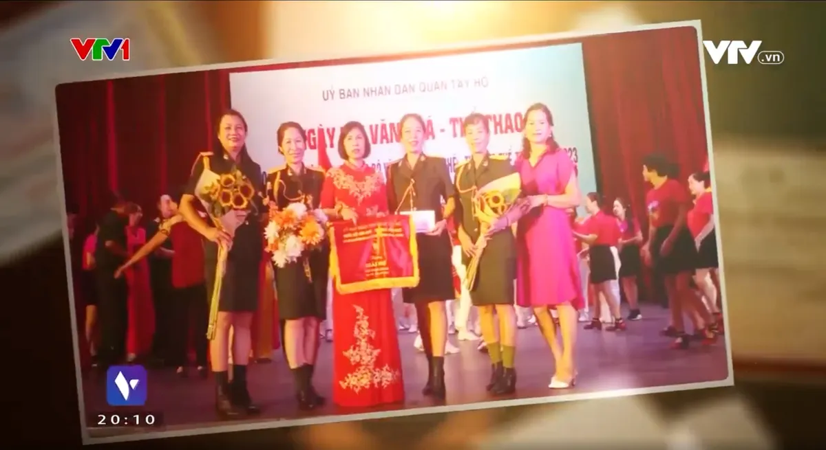 Người cao tuổi sống vui khỏe, có ích với các hoạt động văn nghệ - Ảnh 2.