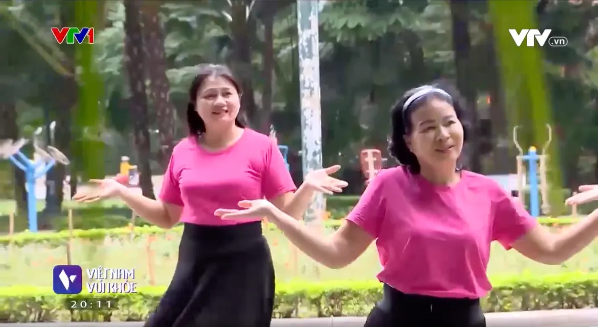 Người cao tuổi sống vui khỏe, có ích với các hoạt động văn nghệ - Ảnh 3.