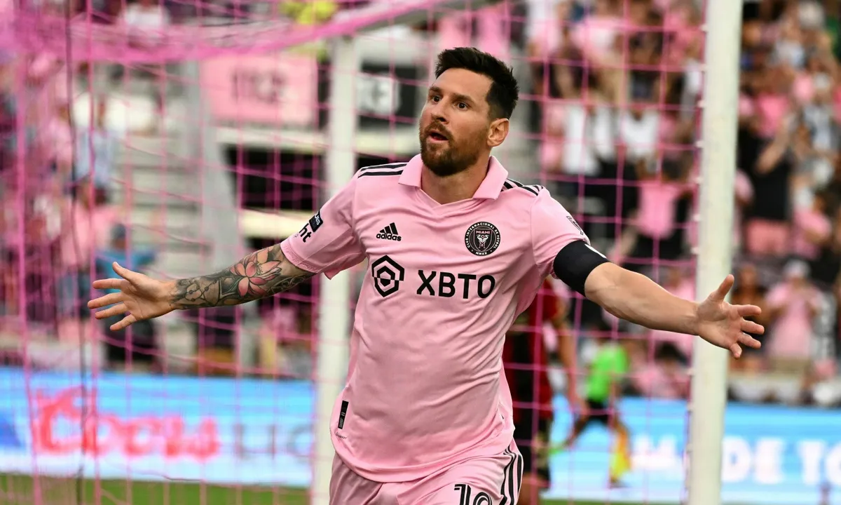 Tạp chí Time chọn Lionel Messi là VĐV tiêu biểu của năm - Ảnh 2. Tạp chí Time chọn Lionel Messi là VĐV tiêu biểu của năm - Ảnh 2.