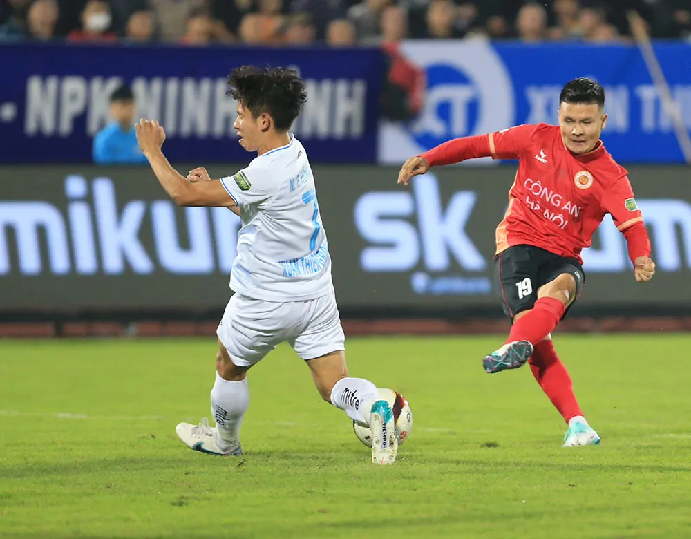 V.League 2023/24 | Thép Xanh Nam Định chia điểm kịch tính trên sân nhà - Ảnh 1. V.League 2023/24 | Thép Xanh Nam Định chia điểm kịch tính trên sân nhà - Ảnh 1.