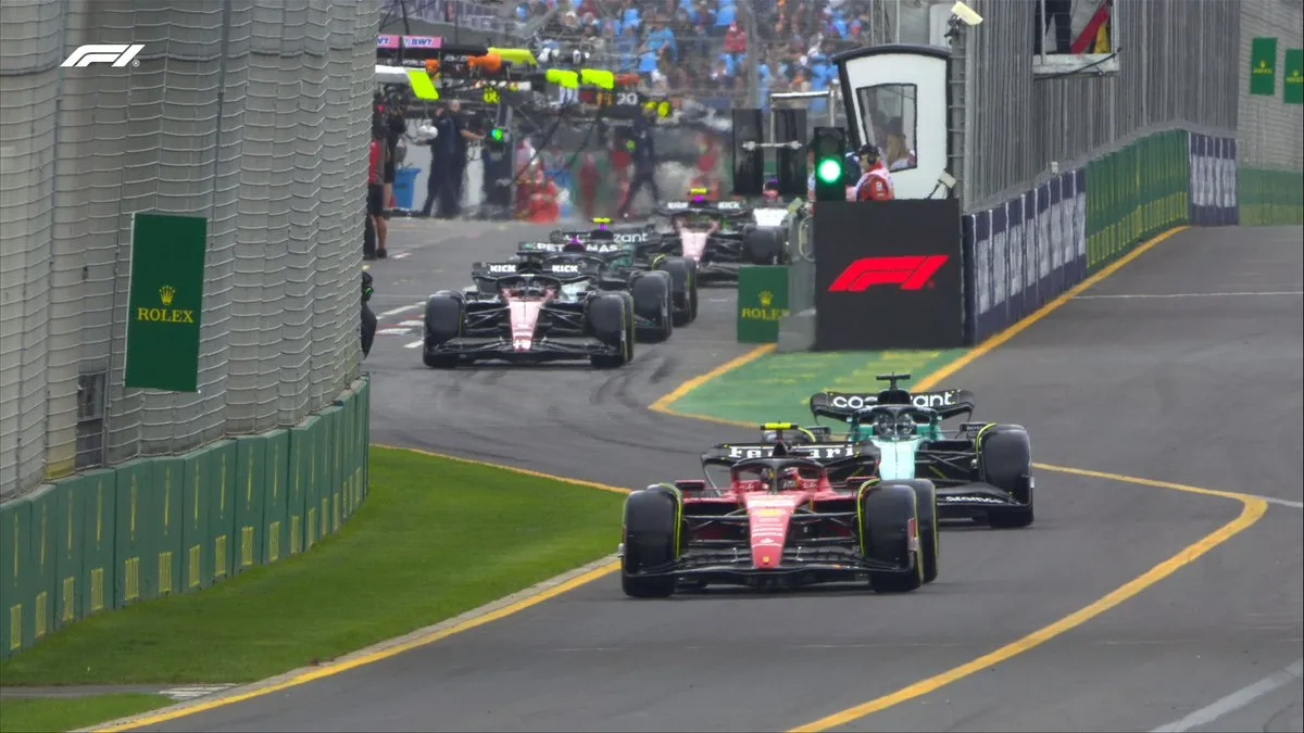 Đua thử trước thềm chặng đua F1 GP Australia: Ấn tượng lão tướng Fernando Alonso - Ảnh 2. Đua thử trước thềm chặng đua F1 GP Australia: Ấn tượng lão tướng Fernando Alonso - Ảnh 2.