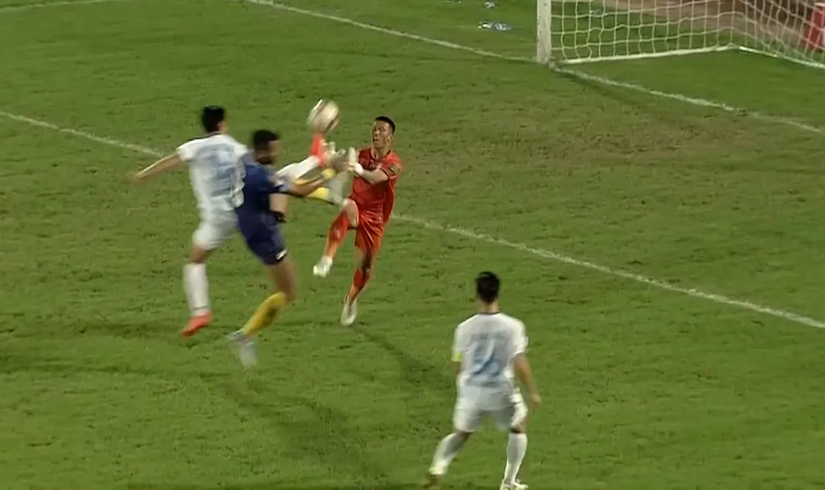 Trọng tài Trương Hồng Vũ vắng mặt ở vòng 6 V.League 2023 - Ảnh 1. Trọng tài Trương Hồng Vũ vắng mặt ở vòng 6 V.League 2023 - Ảnh 1.
