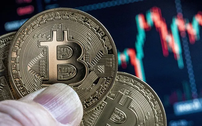 Giá Bitcoin bất ngờ tăng vọt - Ảnh 2.