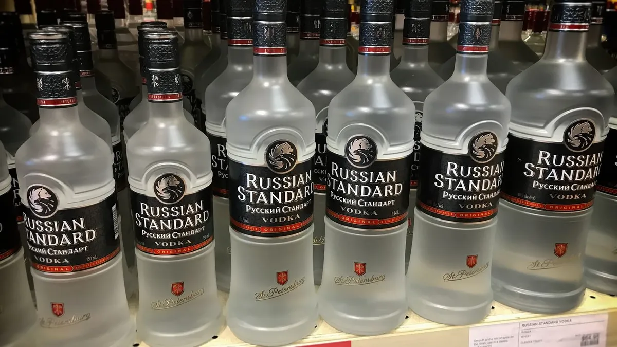 C&aacute;c quốc gia nhập khẩu h&agrave;ng đầu rượu vodka Nga - Ảnh 1.