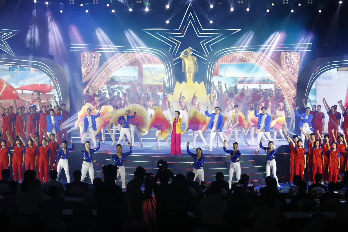 ẢNH | Lễ xuất quân của Đoàn Thể thao Việt Nam tham dự SEA Games 32 - Ảnh 16. ẢNH | Lễ xuất quân của Đoàn Thể thao Việt Nam tham dự SEA Games 32 - Ảnh 16.