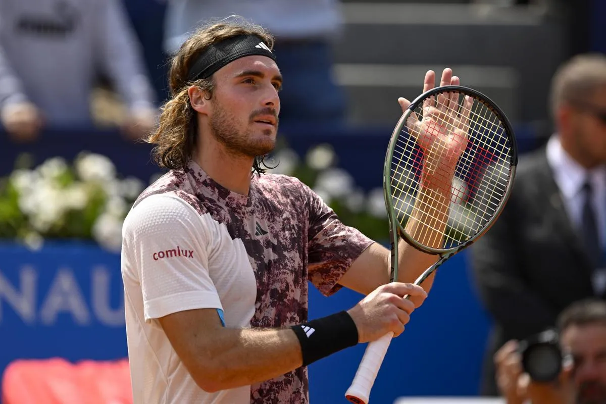 Stefanos Tsitsipas vào bán kết Barcelona mở rộng - Ảnh 1. Stefanos Tsitsipas vào bán kết Barcelona mở rộng - Ảnh 1.
