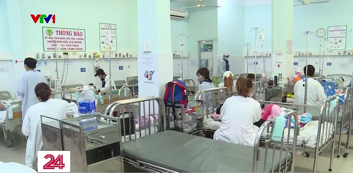 Bé gái hóc xương lươn: Cảnh báo hóc dị vật biến chứng nguy hiểm ở trẻ - Ảnh 4. Bé gái hóc xương lươn: Cảnh báo hóc dị vật biến chứng nguy hiểm ở trẻ - Ảnh 4.