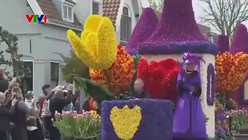 Rực rỡ lễ diễu hành hoa tại Hà Lan - Ảnh 1.