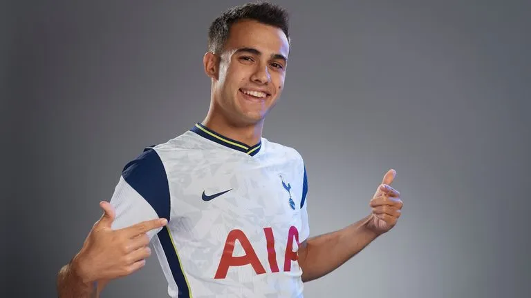 Những bản hợp đồng thất bại của Tottenham - Ảnh 4. Những bản hợp đồng thất bại của Tottenham - Ảnh 4.