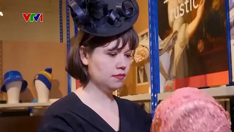 Triển l&atilde;m những chiếc mũ nổi tiếng trong lịch sử - Ảnh 1.