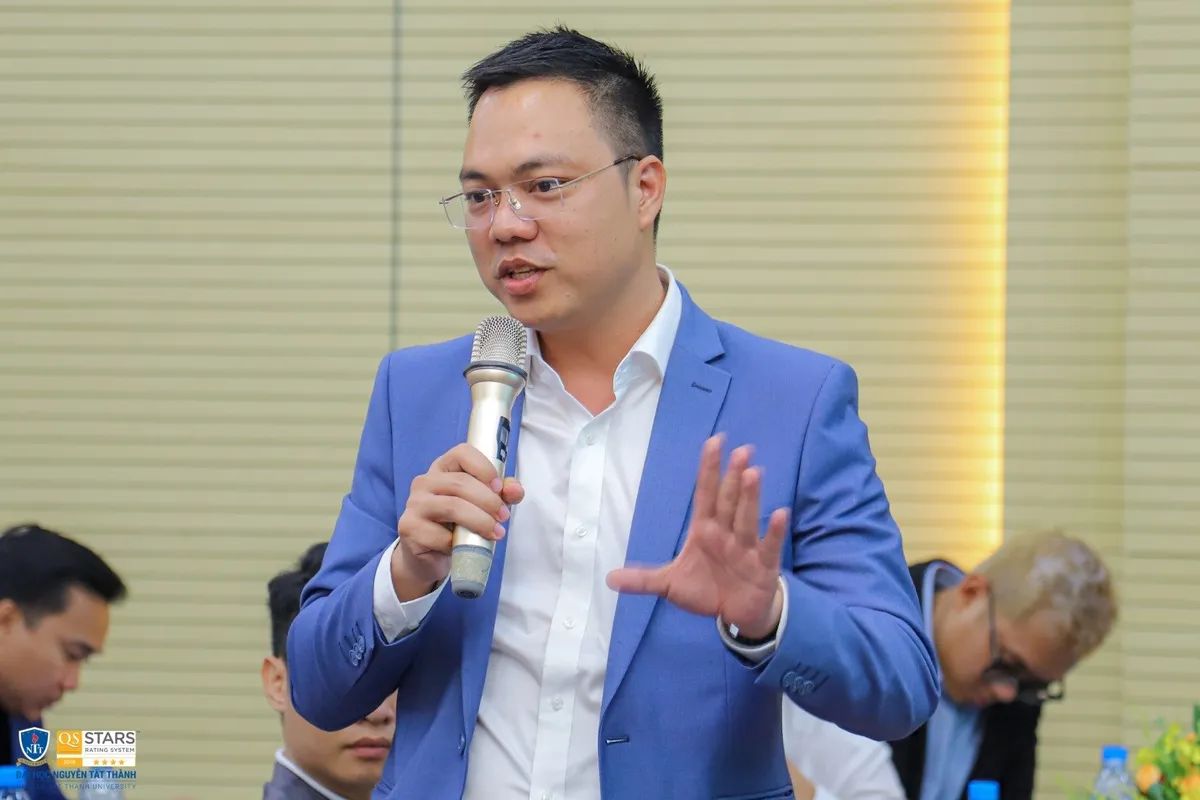 Gần 200 sinh vi&ecirc;n tham dự Hội thảo khởi nghiệp đổi mới s&aacute;ng tạo - Ảnh 5.