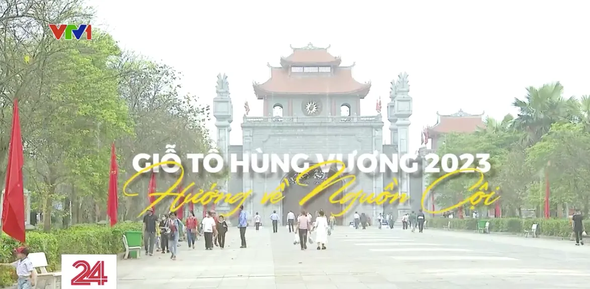 Người Việt hướng về đất Tổ, c&oacute; người đi từ 1-2 giờ s&aacute;ng - Ảnh 1.