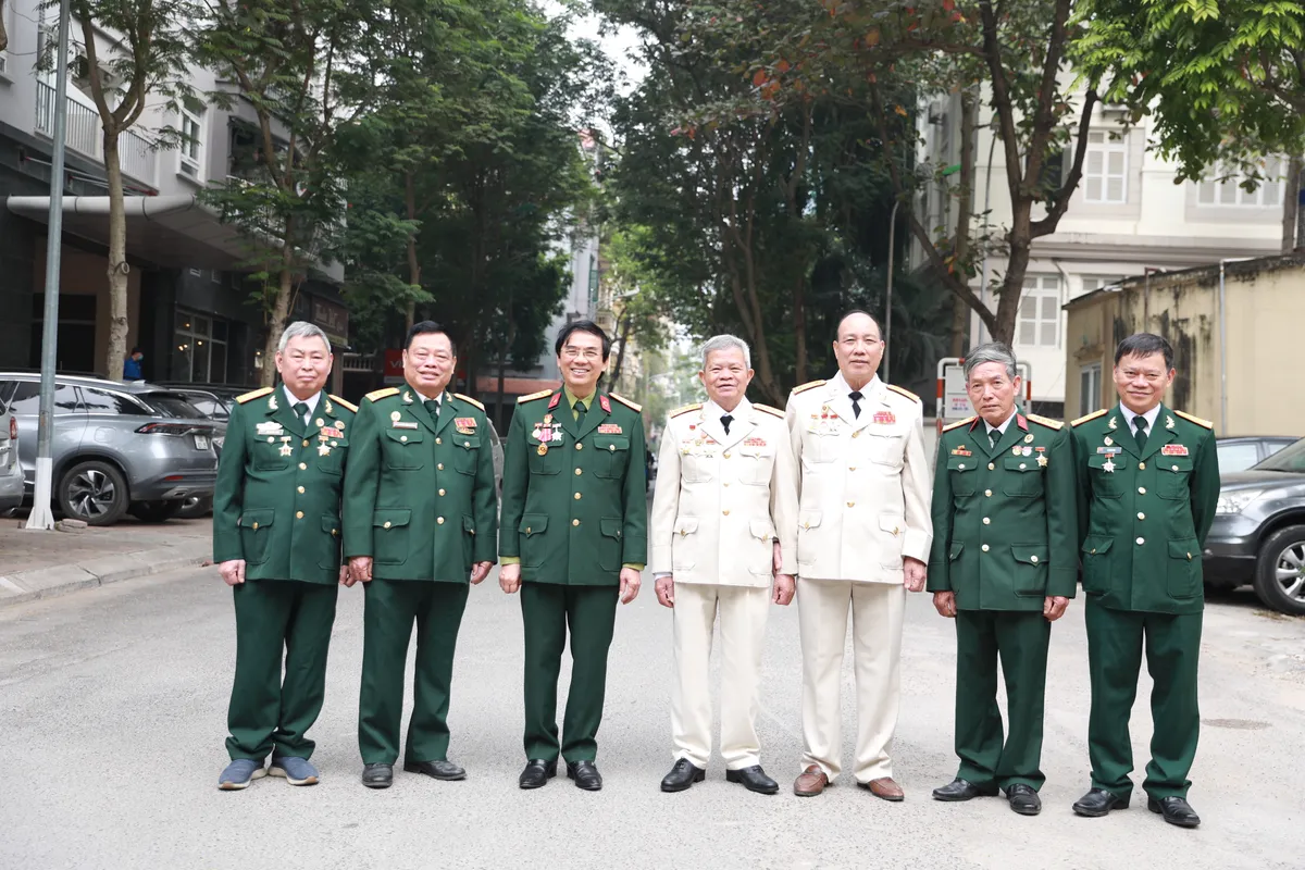 Chuyện về chiến sĩ đồ bản trẻ nhất Sư đo&agrave;n S&ocirc;ng Lam anh h&ugrave;ng - Ảnh 10.