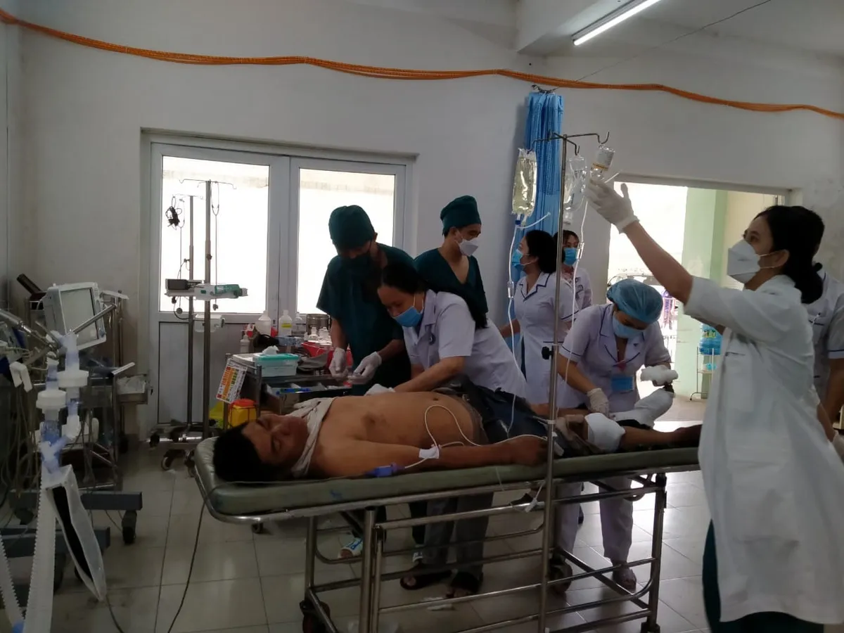 Cập nhật sức khỏe các nạn nhân vụ lật xe chở dưa tại dốc Súc, Phú Yên - Ảnh 1. Cập nhật sức khỏe các nạn nhân vụ lật xe chở dưa tại dốc Súc, Phú Yên - Ảnh 1.