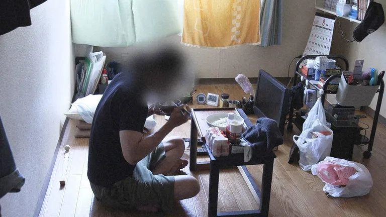 Khoảng 1,5 triệu người Nhật Bản sống t&aacute;ch biệt x&atilde; hội - Ảnh 1.