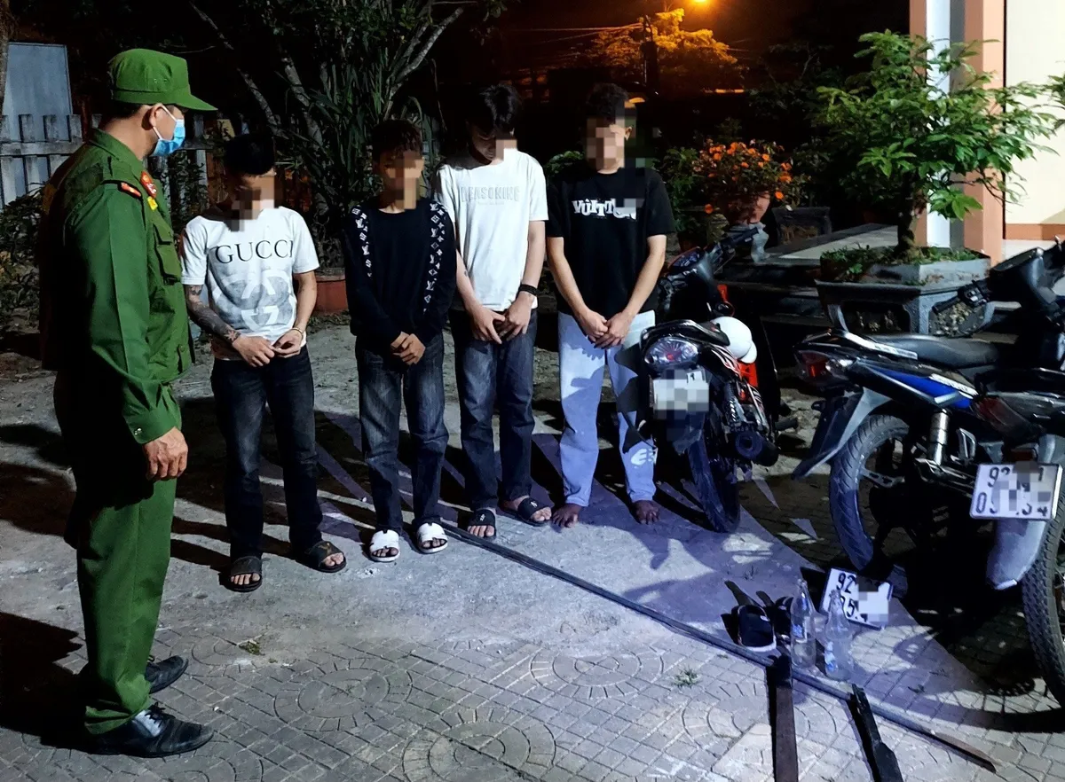 Đánh nhau thua, gọi cầu cứu 113 - Ảnh 1.
