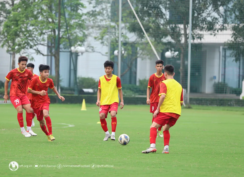 ĐT U17 Việt Nam tích cực rèn luyện, hướng tới VCK U17 châu Á 2023 - Ảnh 6. ĐT U17 Việt Nam tích cực rèn luyện, hướng tới VCK U17 châu Á 2023 - Ảnh 6.