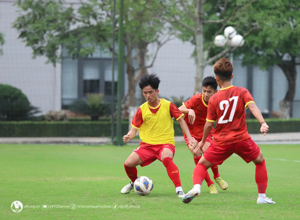 ĐT U17 Việt Nam tích cực rèn luyện, hướng tới VCK U17 châu Á 2023 - Ảnh 5. ĐT U17 Việt Nam tích cực rèn luyện, hướng tới VCK U17 châu Á 2023 - Ảnh 5.
