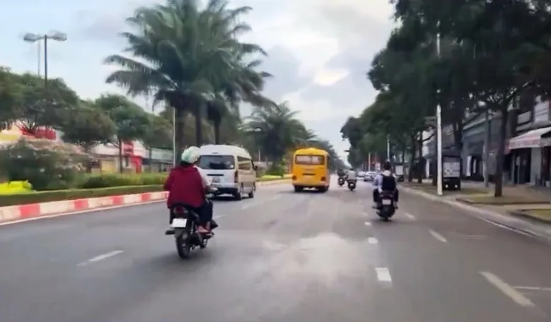 TP Vũng Tàu: Nhiều học sinh không có bằng lái đi xe máy - Ảnh 1.