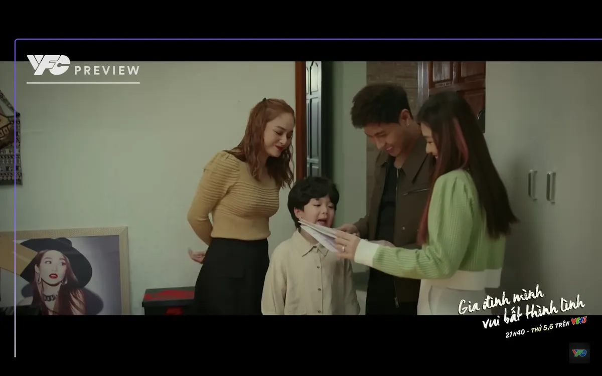 Gia đ&igrave;nh m&igrave;nh vui bất th&igrave;nh l&igrave;nh - Tập 17: B&eacute; Long tặng qu&agrave; cho vợ chồng Danh - Tr&acirc;m Anh - Ảnh 2.