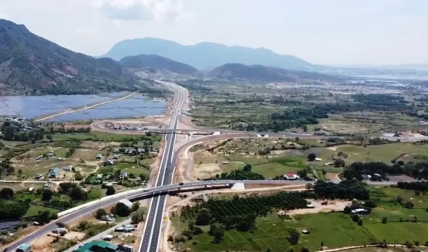 Chuẩn bị đưa thêm 150km cao tốc Bắc Nam vào khai thác dịp 19/5 - Ảnh 3.