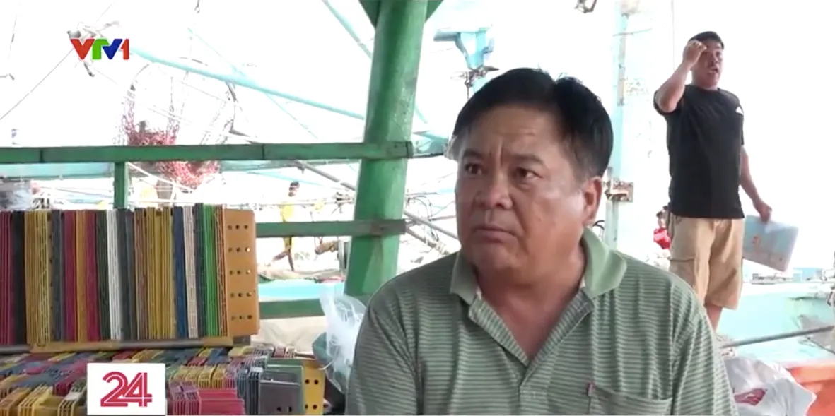 Những g&oacute;c khuất của nghề biển - Ảnh 2.