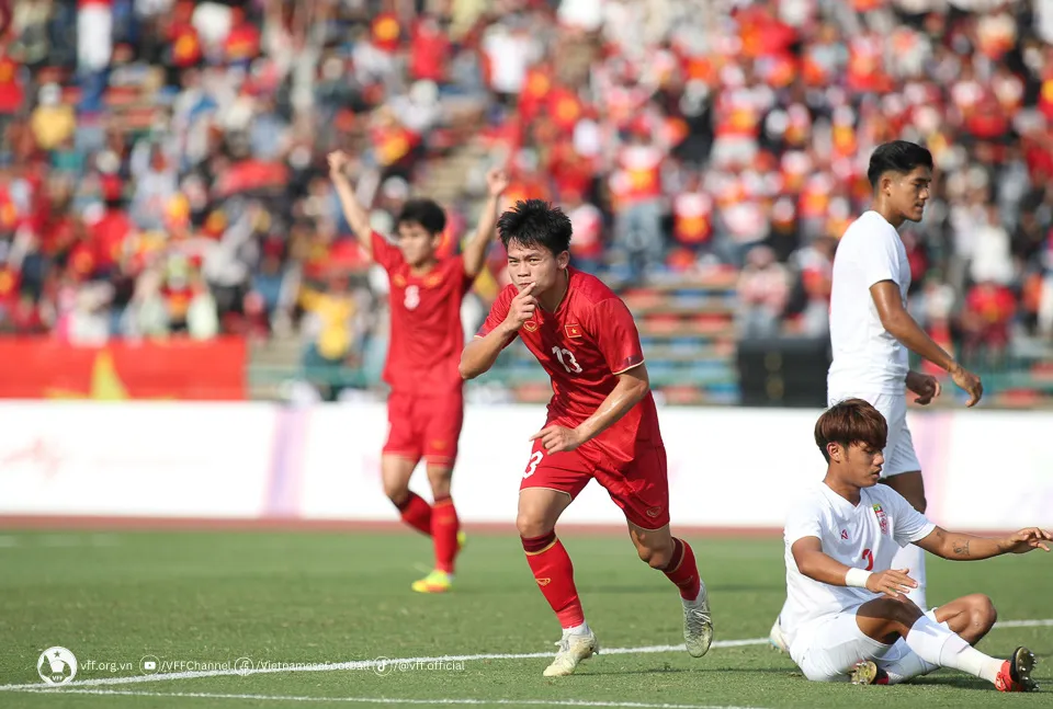 HLV Philippe Troussier: “Trận cuối cùng ở SEA Games 32 cũng là trận đầu tiên của hành trình mới” - Ảnh 1.