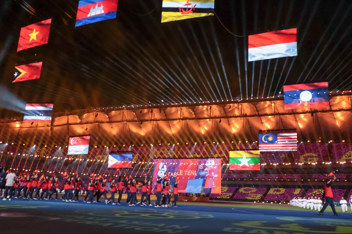 Lễ bế mạc SEA Games 32: Lời tạm biệt nồng ấm của chủ nhà - Ảnh 10.