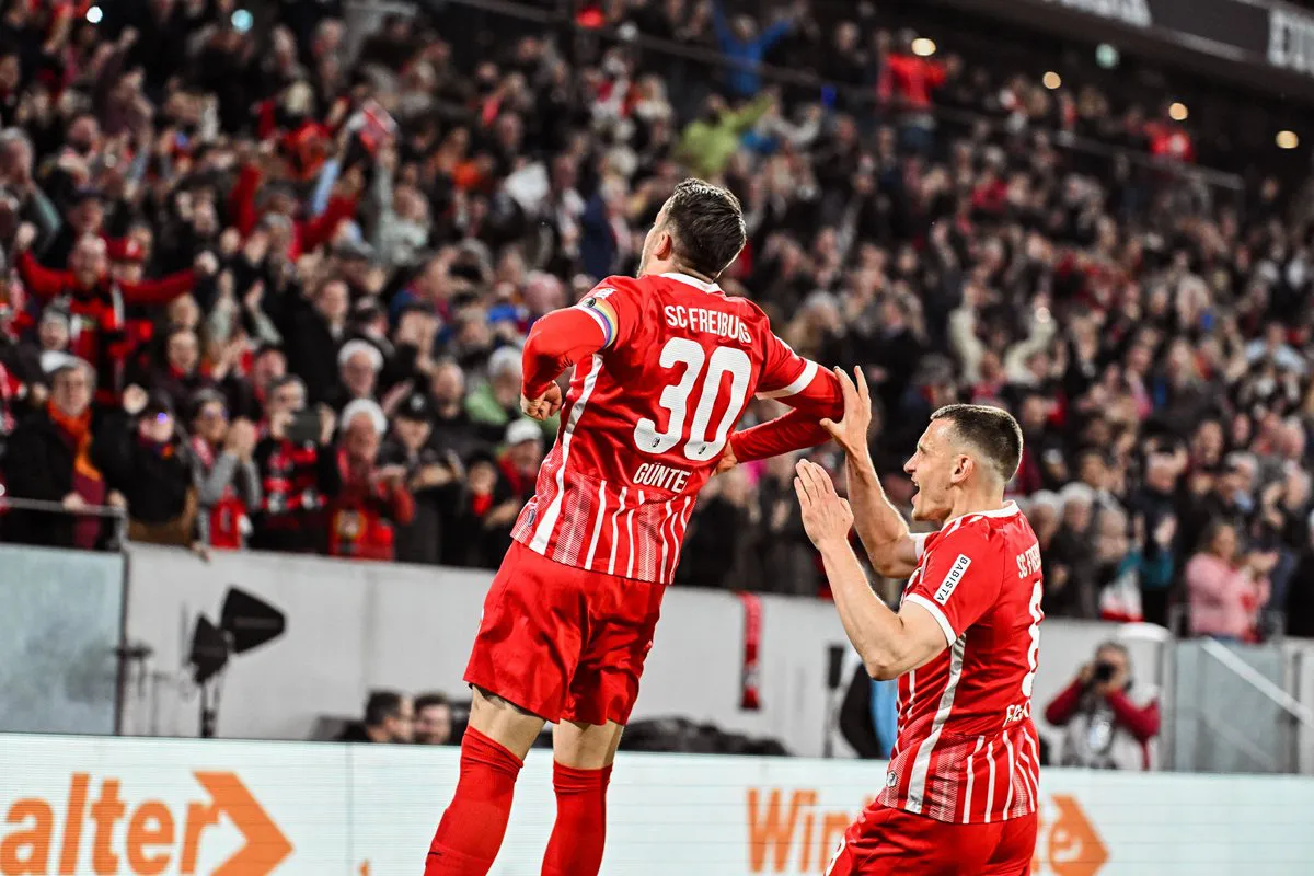 Freiburg giành chiến thắng ấn tượng trước Wolfsburg - Ảnh 1. Freiburg giành chiến thắng ấn tượng trước Wolfsburg - Ảnh 1.