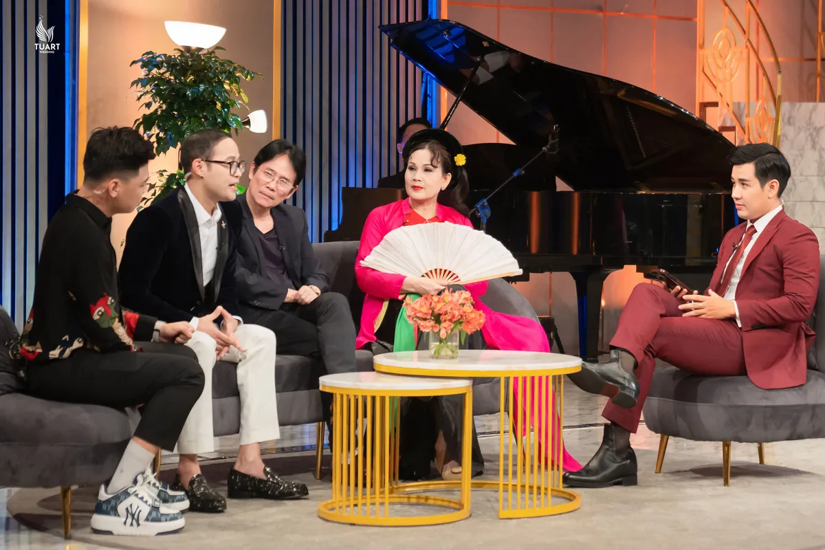 Chuyện t&igrave;nh y&ecirc;u V&acirc;n Quyền - Đo&agrave;n Vinh: Bắt đầu từ ch&ugrave;m hoa bưởi, đ&aacute;p lại bằng&hellip; 2 quả trứng g&agrave; luộc - Ảnh 2.