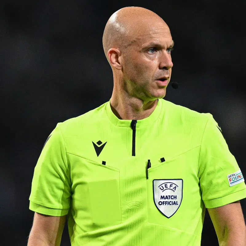 H&eacute; lộ c&aacute;c trọng t&agrave;i bắt ch&iacute;nh trận chung kết Champions League v&agrave; Europa League   - Ảnh 2.