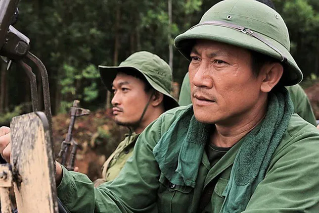 Sự nghiệp diễn xuất của NSƯT Ho&agrave;ng Hải: Từ &ocirc;ng tr&ugrave;m đầu trọc đến bốc v&aacute;c chợ đầu mối - Ảnh 1.