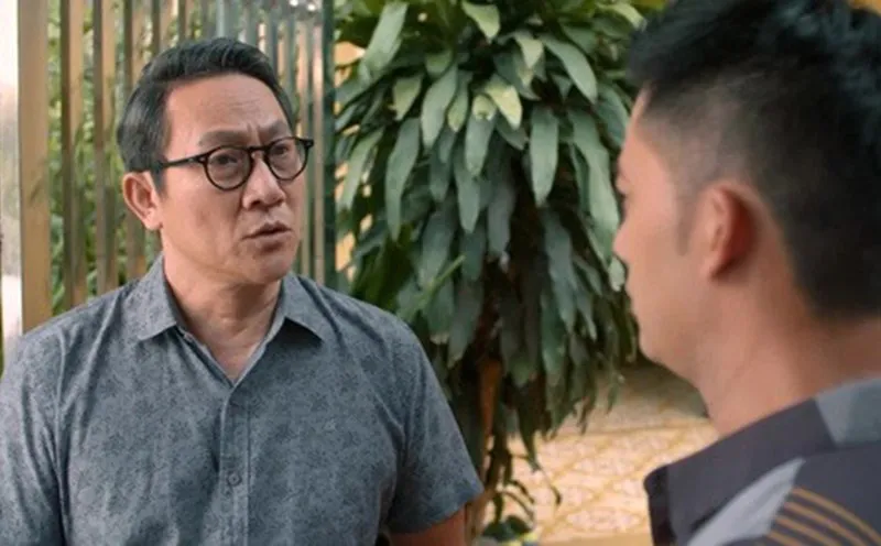 Sự nghiệp diễn xuất của NSƯT Ho&agrave;ng Hải: Từ &ocirc;ng tr&ugrave;m đầu trọc đến bốc v&aacute;c chợ đầu mối - Ảnh 16.