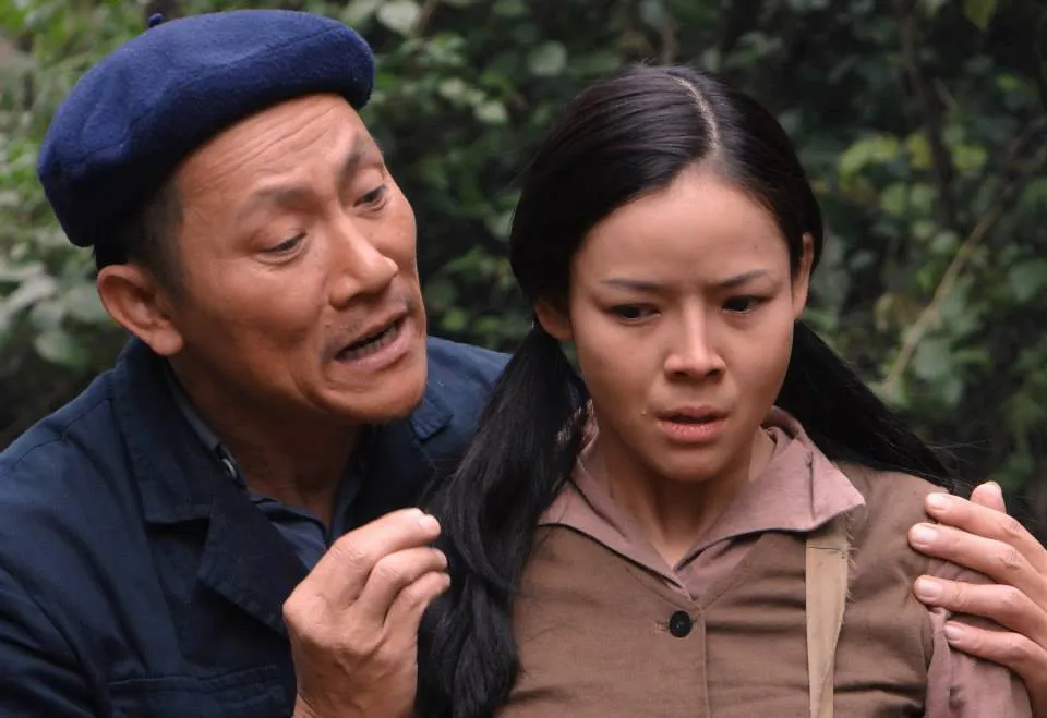 Sự nghiệp diễn xuất của NSƯT Ho&agrave;ng Hải: Từ &ocirc;ng tr&ugrave;m đầu trọc đến bốc v&aacute;c chợ đầu mối - Ảnh 4.