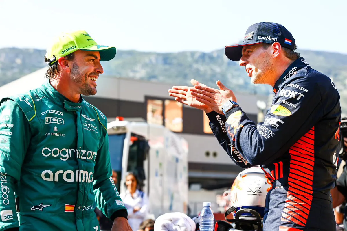 Max Verstappen lần đầu giành pole tại GP Monaco - Ảnh 1. Max Verstappen lần đầu giành pole tại GP Monaco - Ảnh 1.