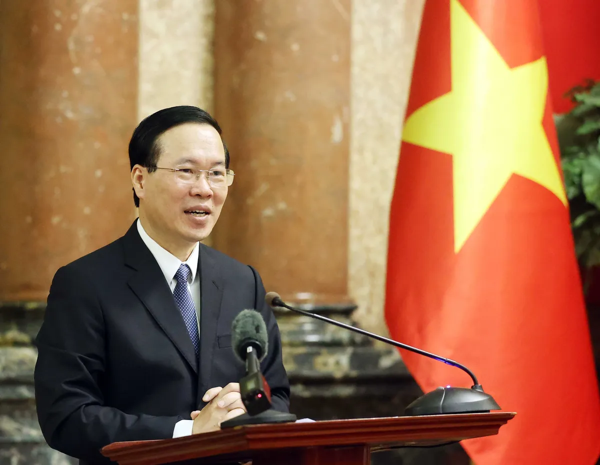 Chủ tịch nước Võ Văn Thưởng gặp mặt đại biểu người có công tỉnh Vĩnh Long - Ảnh 1. Chủ tịch nước Võ Văn Thưởng gặp mặt đại biểu người có công tỉnh Vĩnh Long - Ảnh 1.
