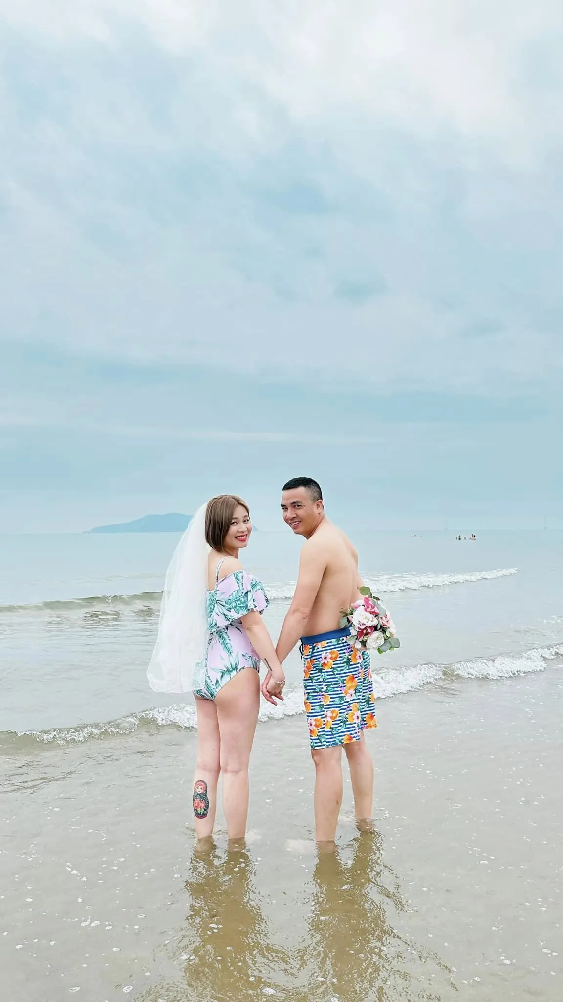 MC Hoàng Linh chụp ảnh cưới độc ở biển - Ảnh 11.