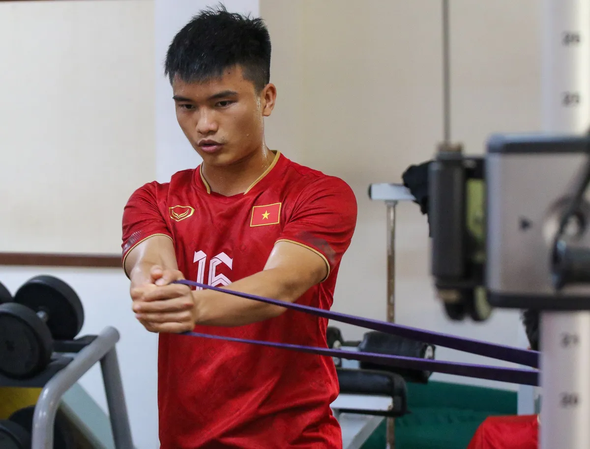 ĐT U22 Việt Nam tích cực hồi phục, duy trì thể lực chuẩn bị cho trận đấu với U22 Malaysia  - Ảnh 6.