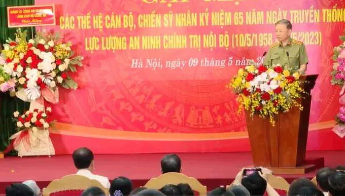 Kỷ niệm 65 năm ngày truyền thống lực lượng An ninh Chính trị nội bộ - Ảnh 1.