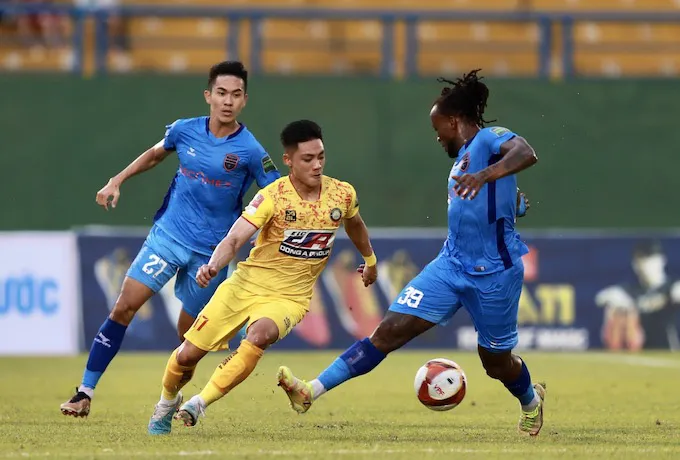 BXH Vòng 10 V.League 2023: Đông Á Thanh Hóa vững ngôi đầu - Ảnh 1. BXH Vòng 10 V.League 2023: Đông Á Thanh Hóa vững ngôi đầu - Ảnh 1.