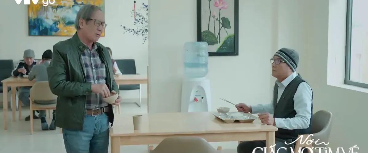 Nơi giấc mơ t&igrave;m về - Tập 9: &Ocirc;ng Sang nghi &ocirc;ng Chấn bớt x&eacute;n tiền ăn - Ảnh 2.