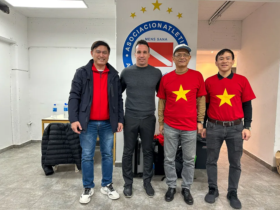 ĐT futsal Việt Nam thua đương kim Á quân thế giới 1-4 trong trận giao hữu đầu tiên tại Argentina - Ảnh 1. ĐT futsal Việt Nam thua đương kim Á quân thế giới 1-4 trong trận giao hữu đầu tiên tại Argentina - Ảnh 1.