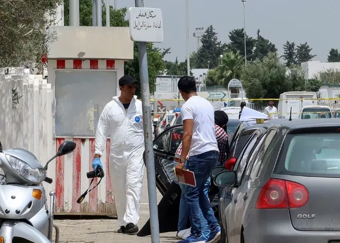 Người đàn ông đâm chết nhân viên bảo vệ Đại sứ quán Brazil ở Tunis - Ảnh 1.