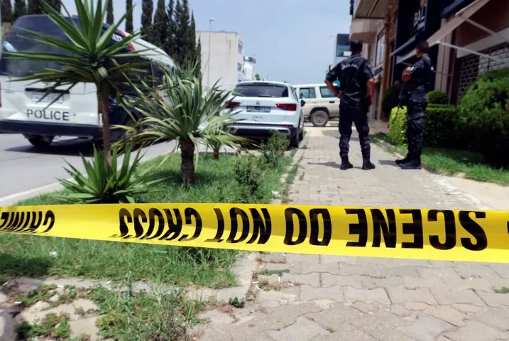 Người đàn ông đâm chết nhân viên bảo vệ Đại sứ quán Brazil ở Tunis - Ảnh 3.